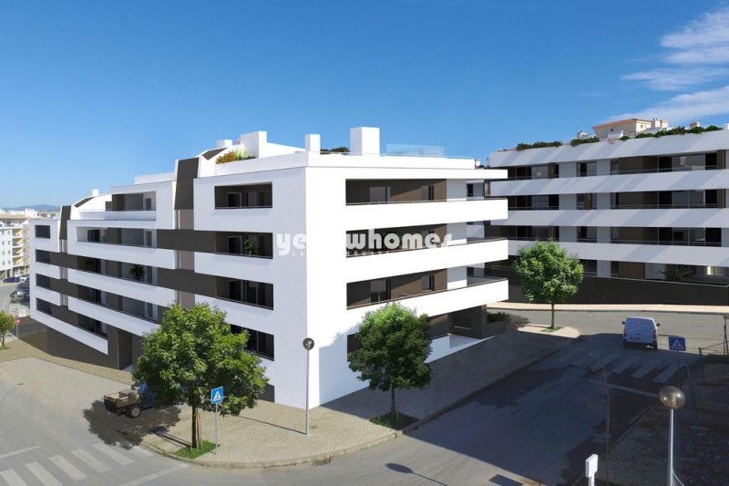 Apartamento T3 novo com grande varanda perto do centro de Lagos